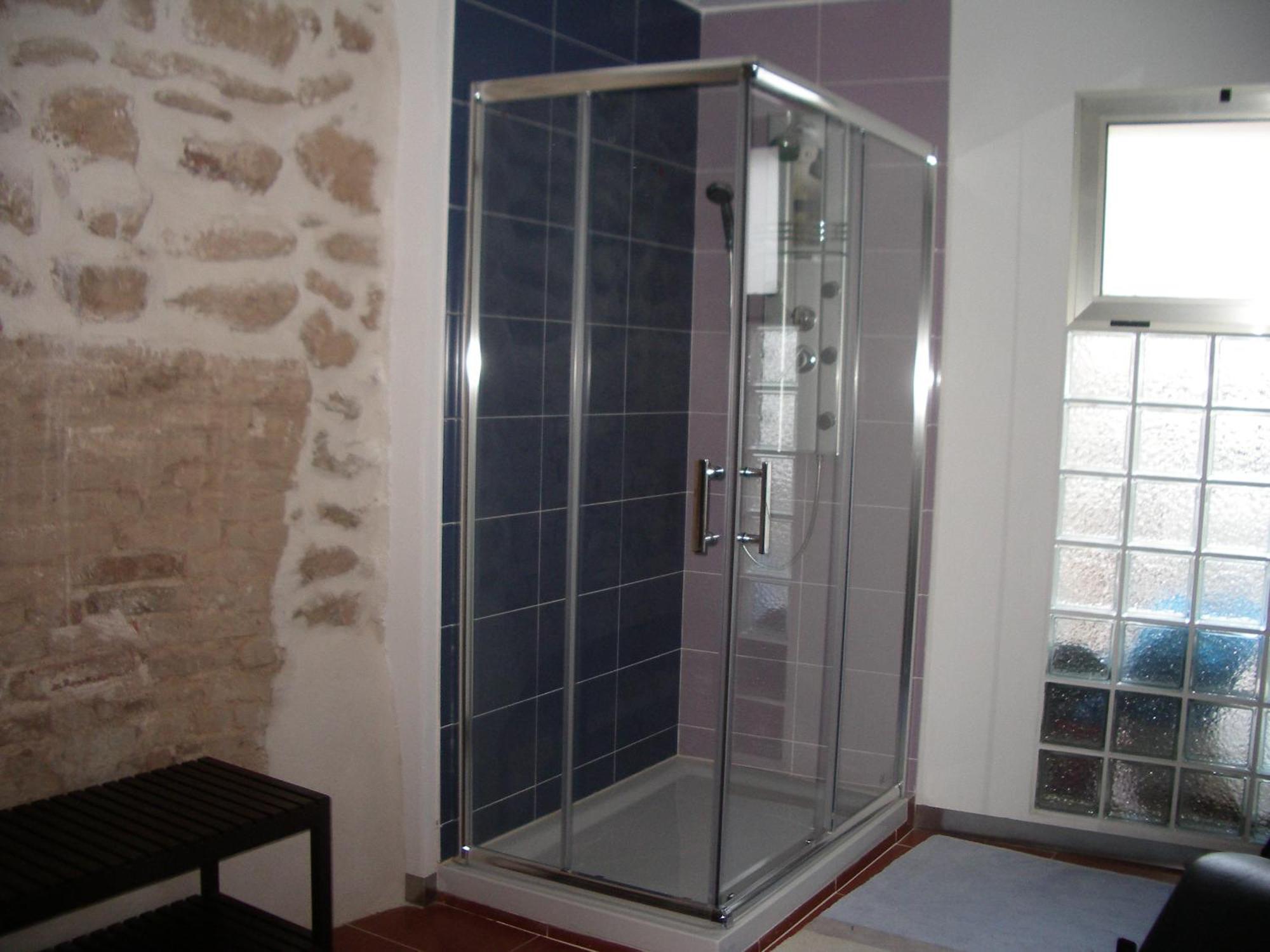 Apartamentos La Fonda Aninon Exterior photo