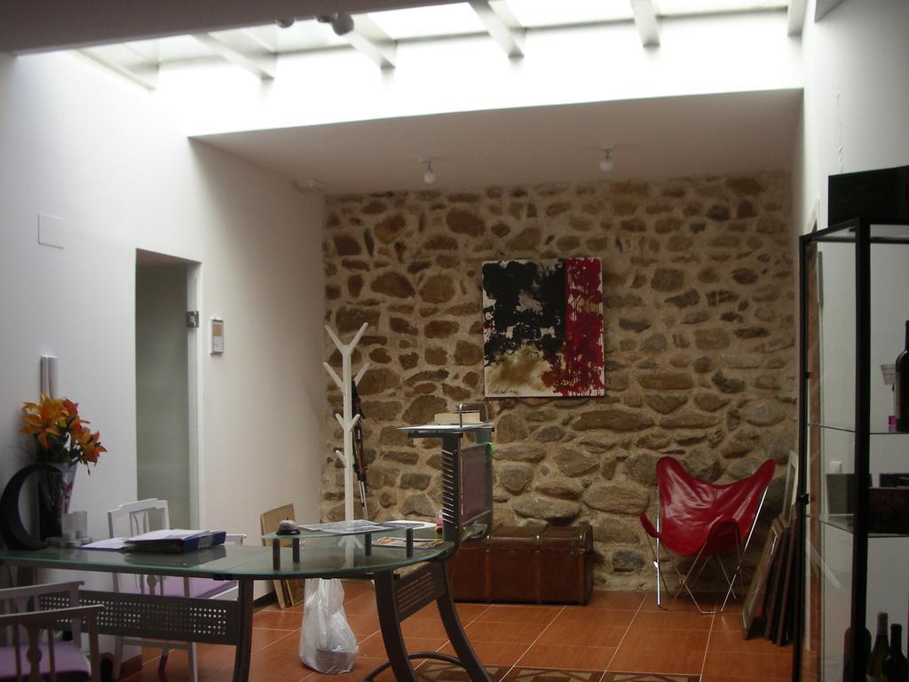 Apartamentos La Fonda Aninon Exterior photo