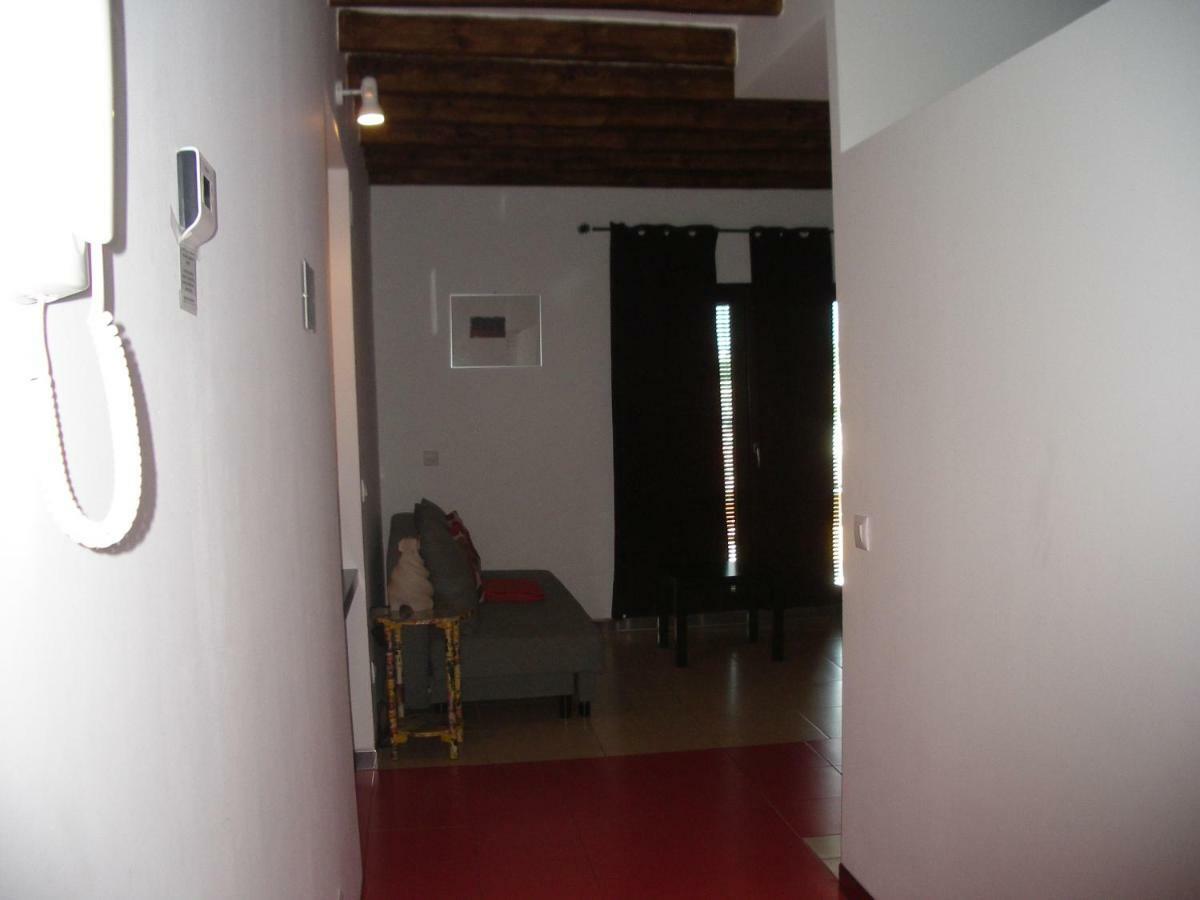 Apartamentos La Fonda Aninon Exterior photo