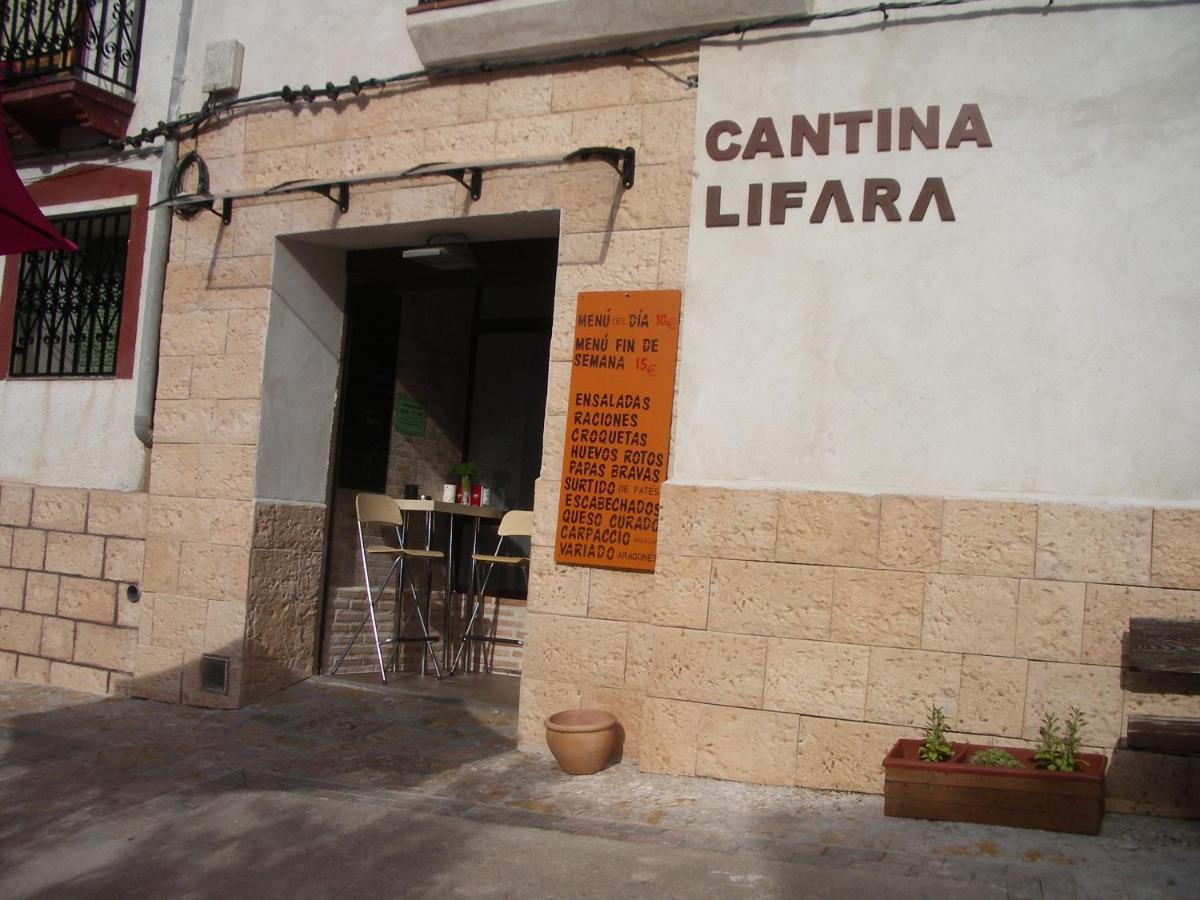 Apartamentos La Fonda Aninon Exterior photo